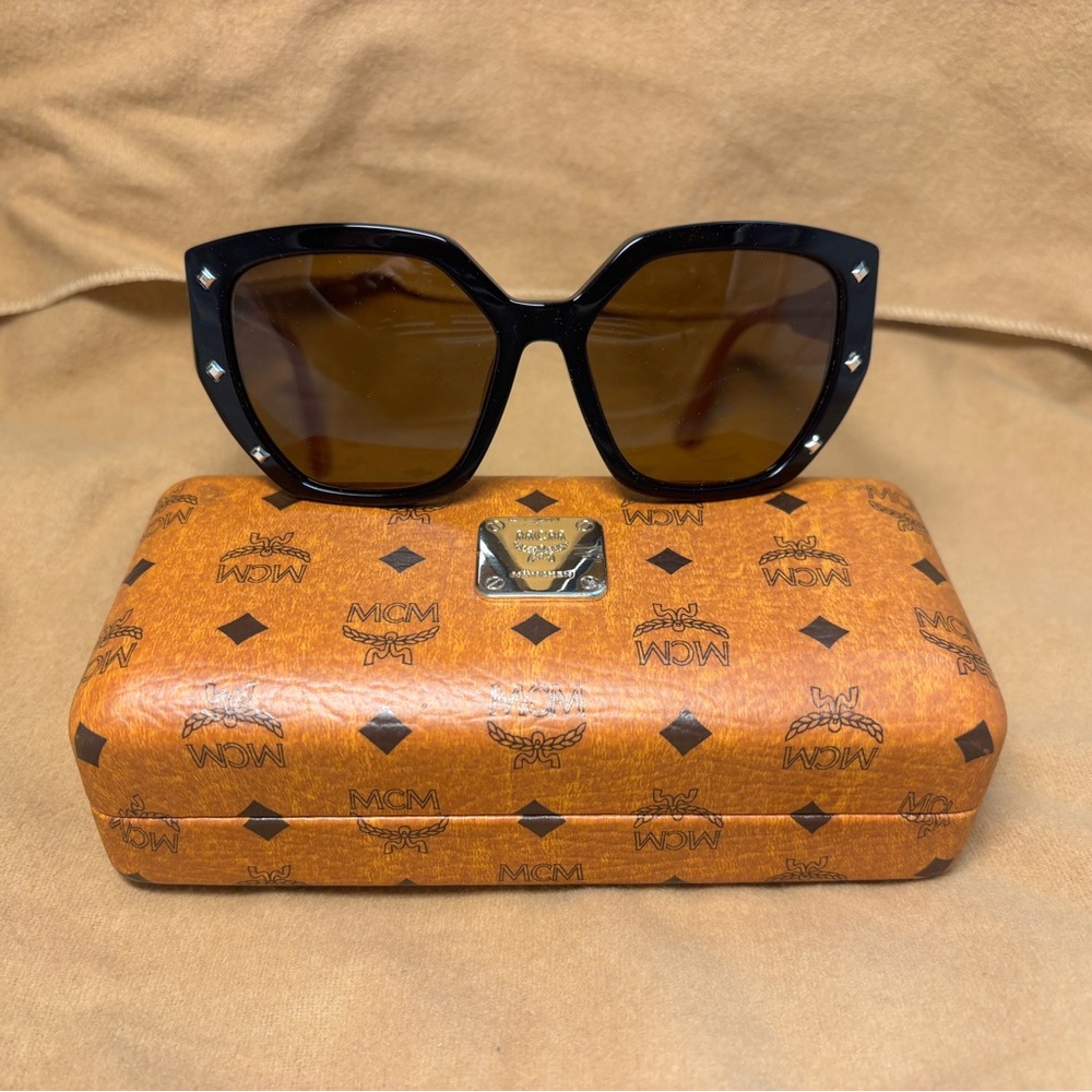MCM Black Sunglasses with Gold Accents Prescription 55-16-140-2